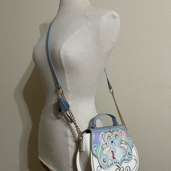 Danielle Nicole Cinderella crossbody for Disney Loungefly. - Picture 3 of 11